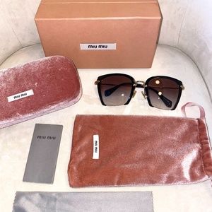 MIU MIU Sunglasses MU 52RS